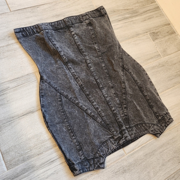 PrettyLittleThing PLT dress 8 black denim mini strapless seam jean short new - Picture 6 of 11